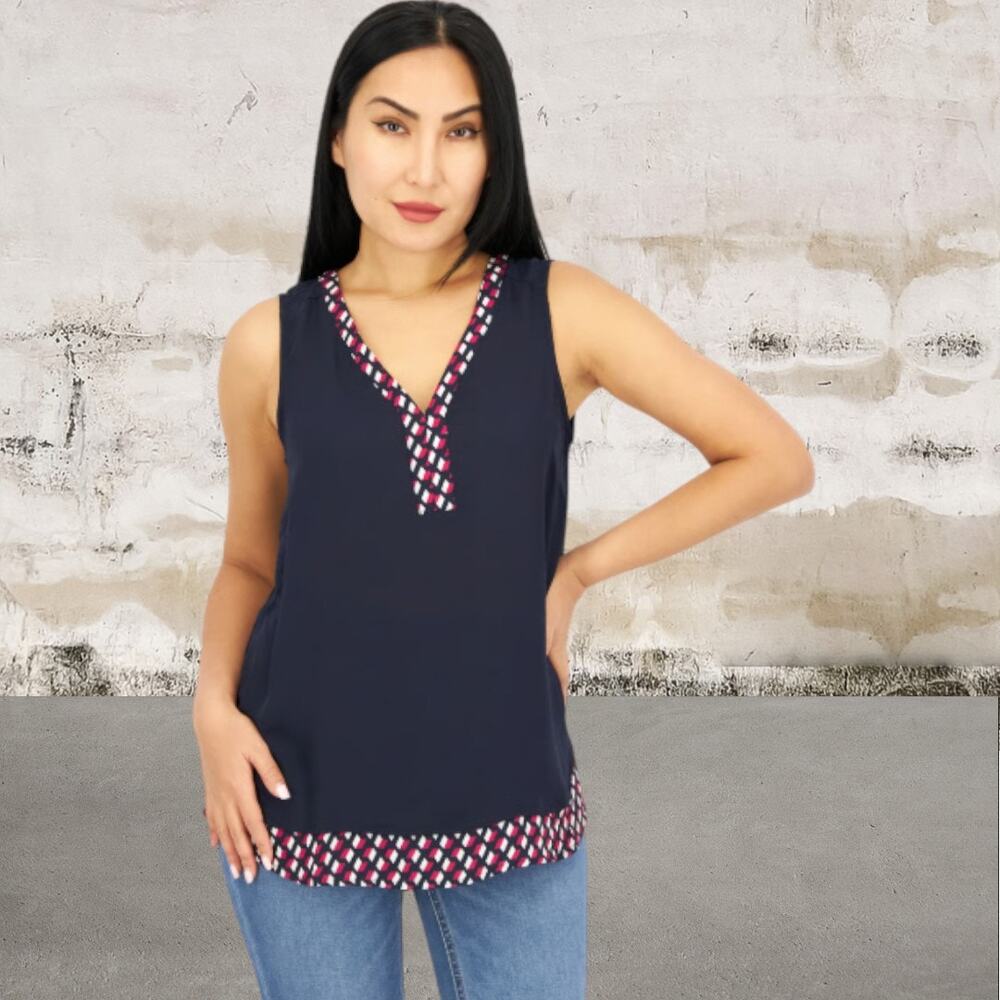 41 Hawthorn Women V-Neck Sleeveless Geometric Print Top Navy Small